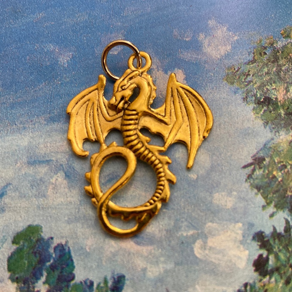 5/$10❤️❤️❤️NEW Brass Dragon Pendant Charm